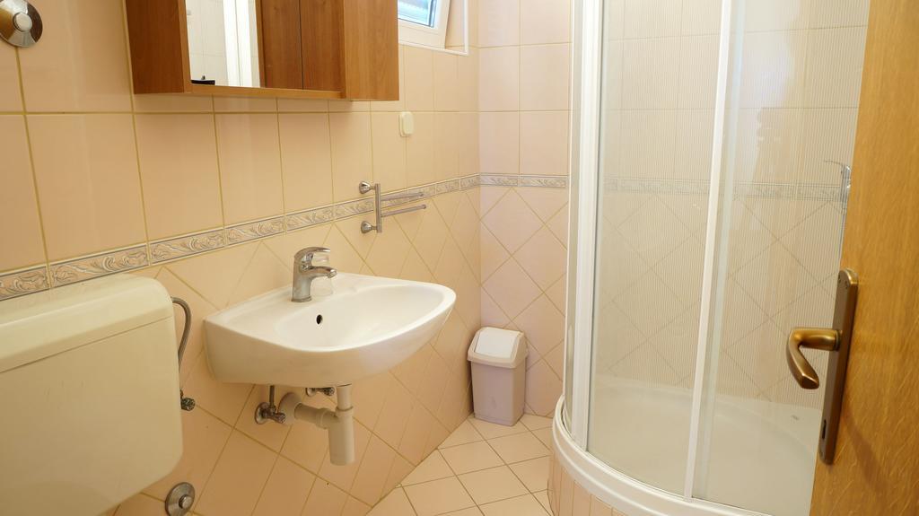 Villa Dvorine Tisno Habitación foto