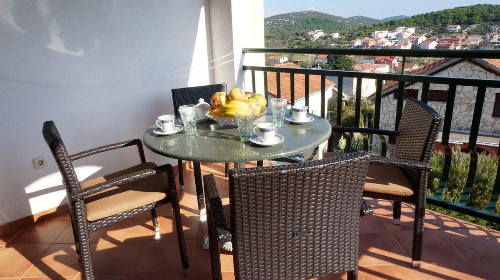 Villa Dvorine Tisno Habitación foto