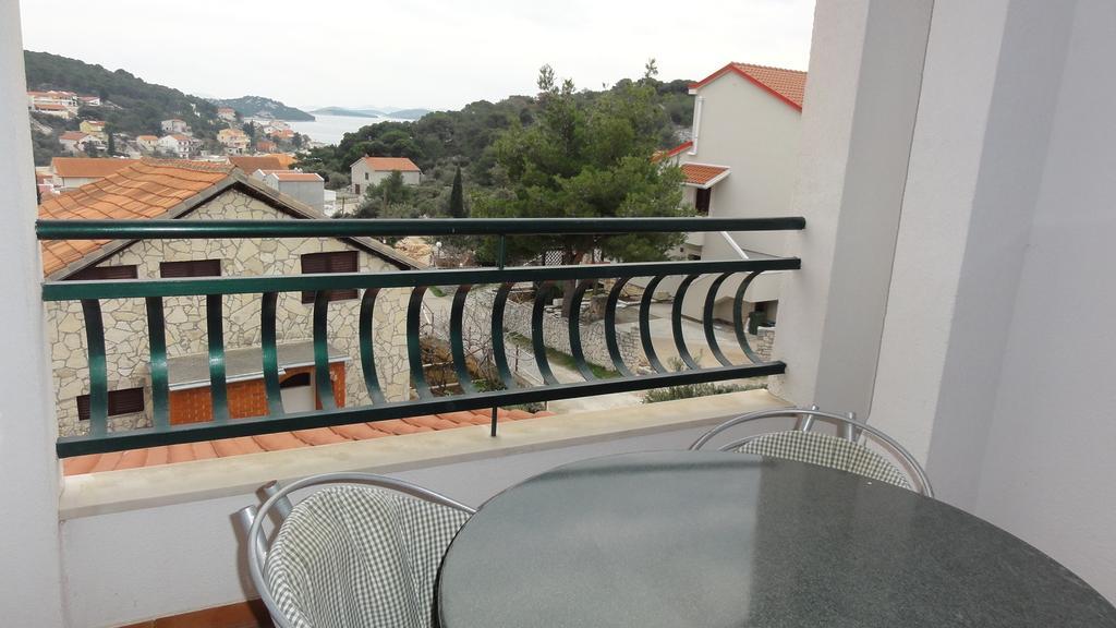 Villa Dvorine Tisno Habitación foto